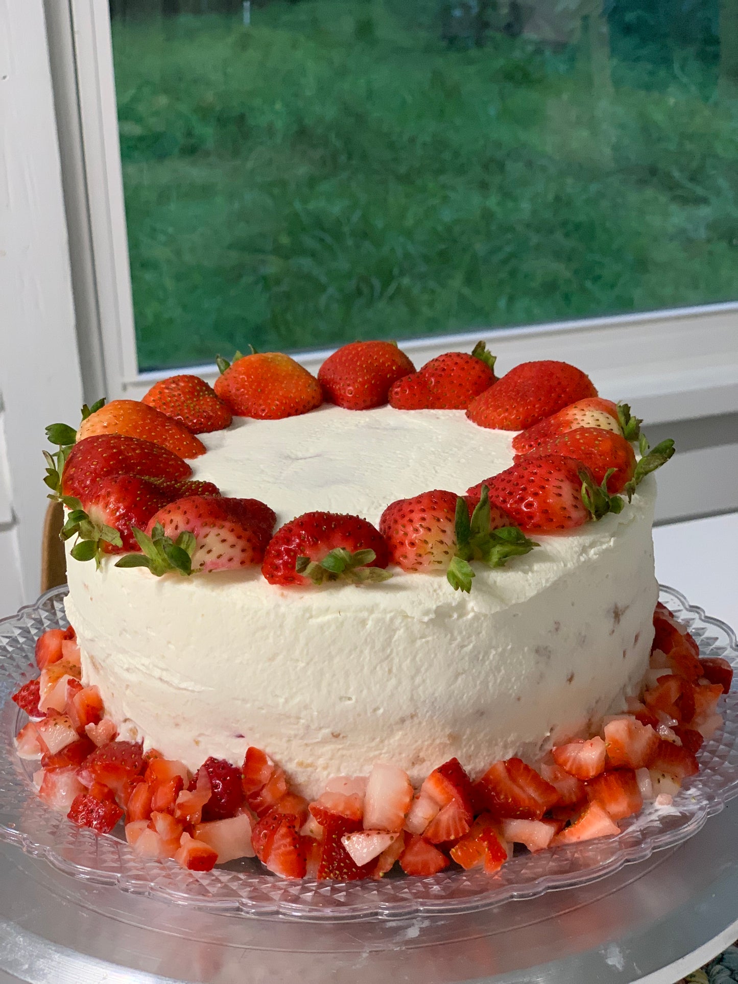 Strawberry trea leches cake