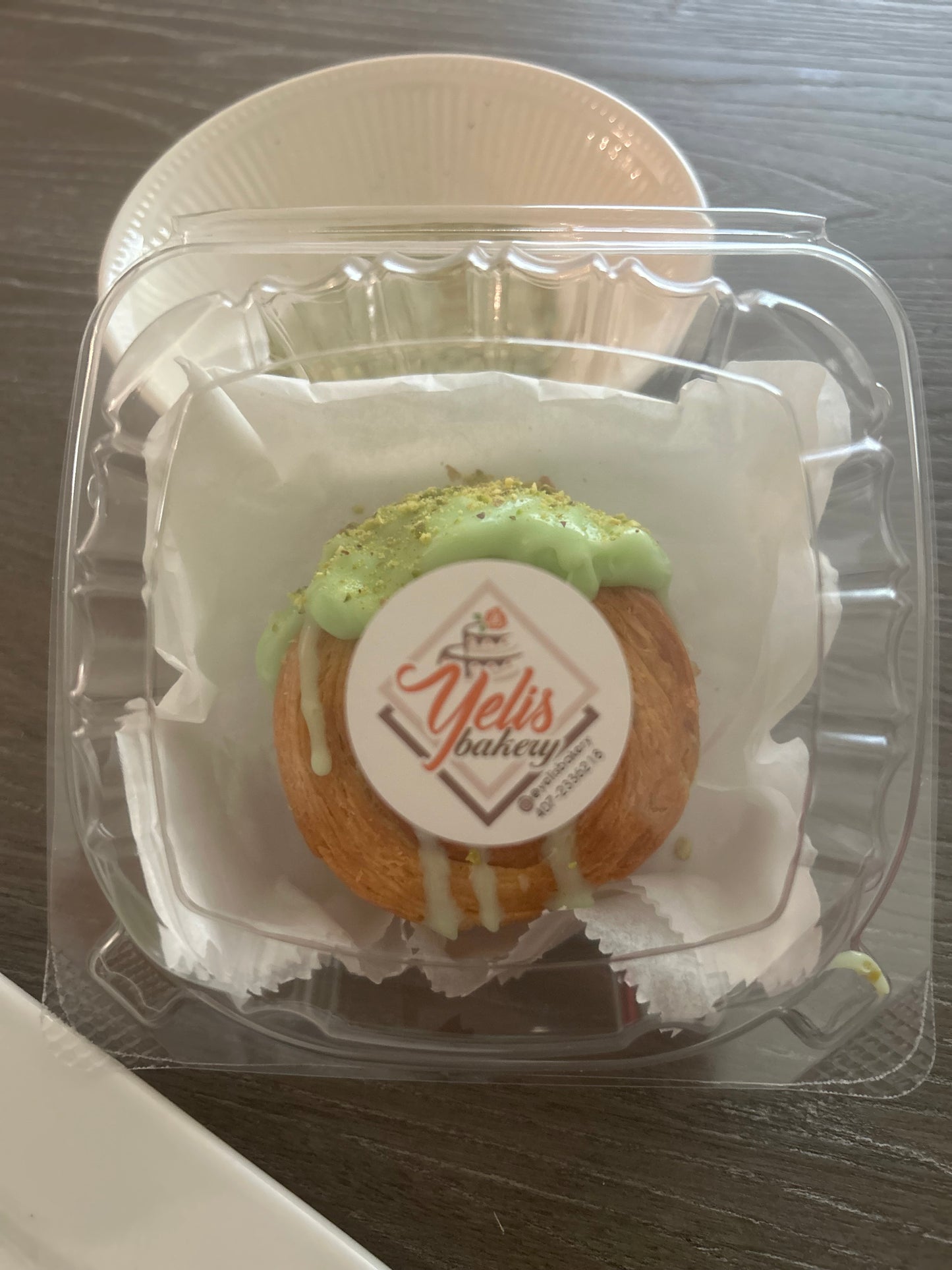 Pistachio New York roll.