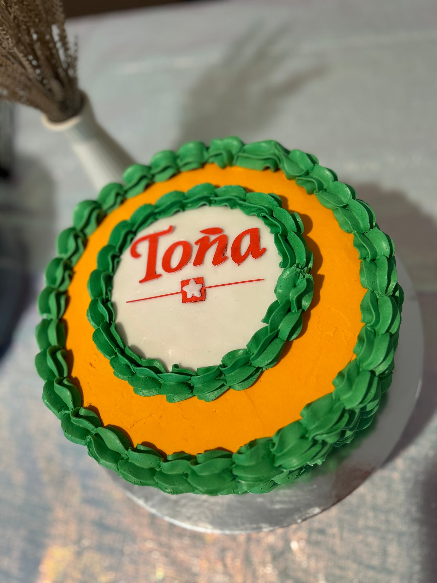 Tona cake