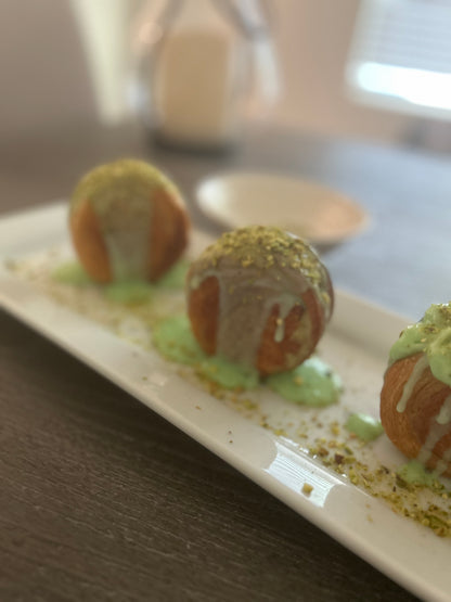 Pistachio New York roll.