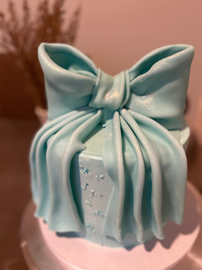 cake bow