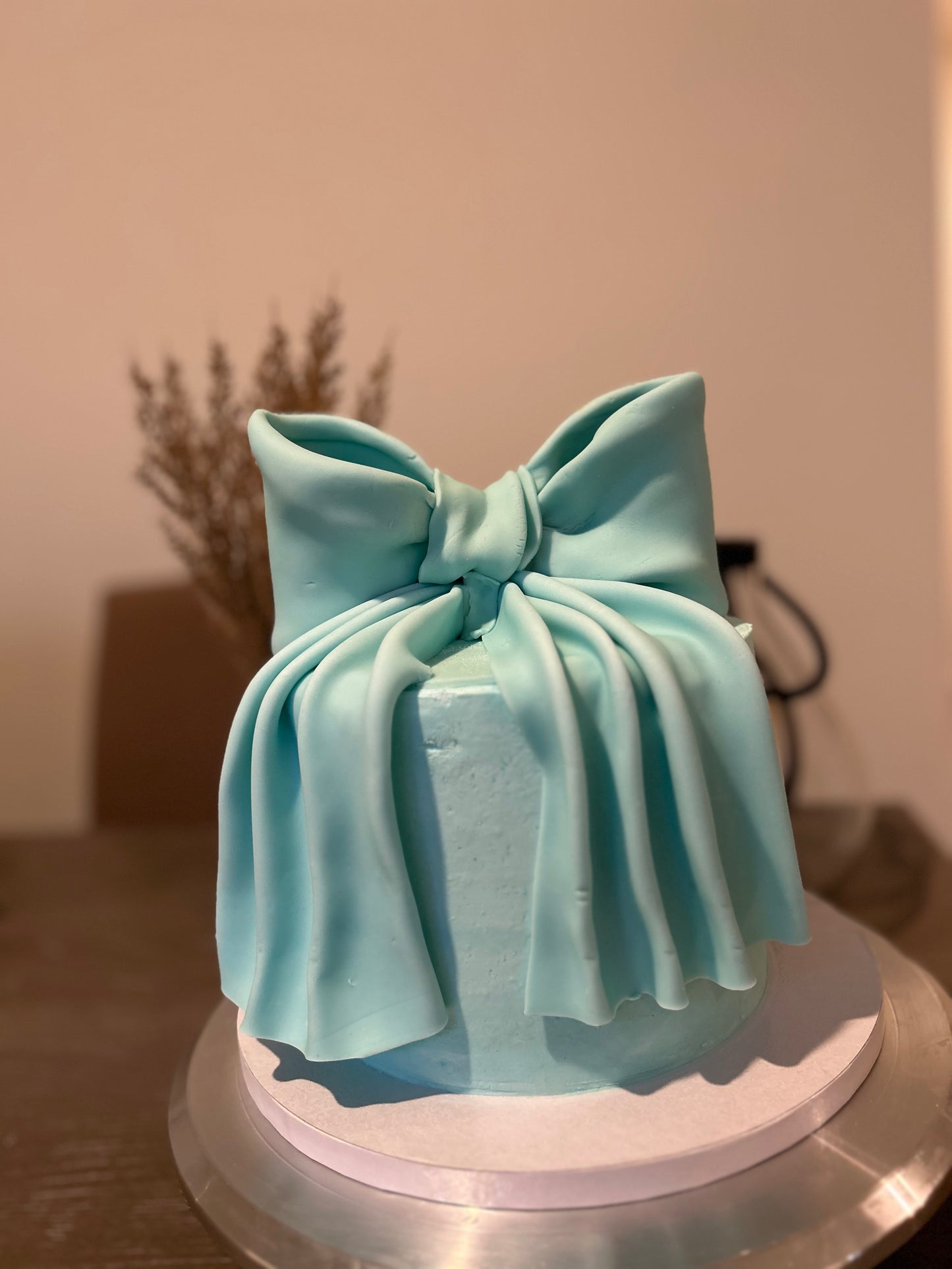 cake bow