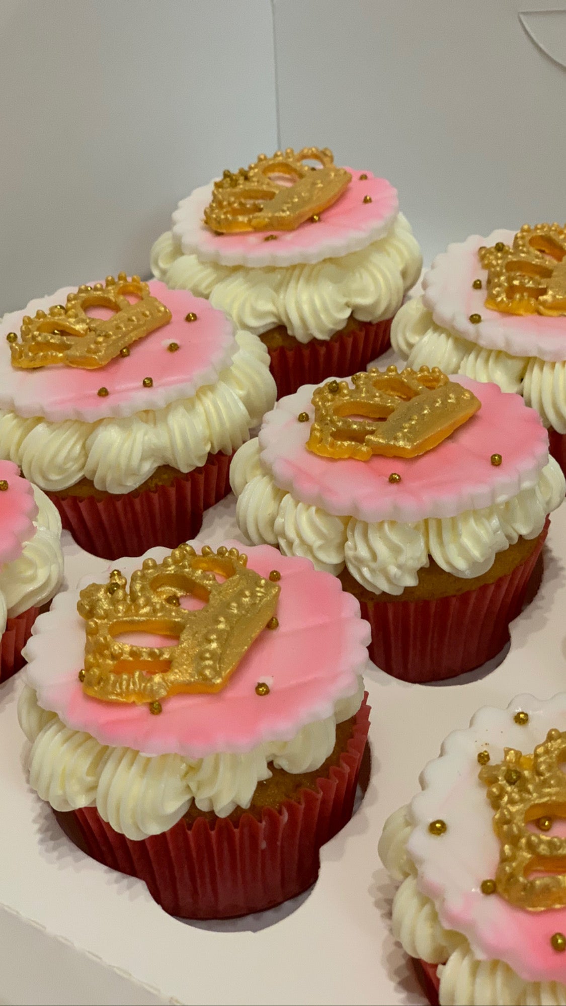 Royal Crown Cupcakes ( per dozen)