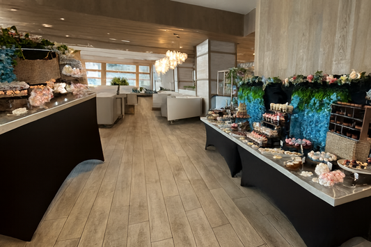 Mesa de Postres en Espacio de Eventos(Does not include decoration)