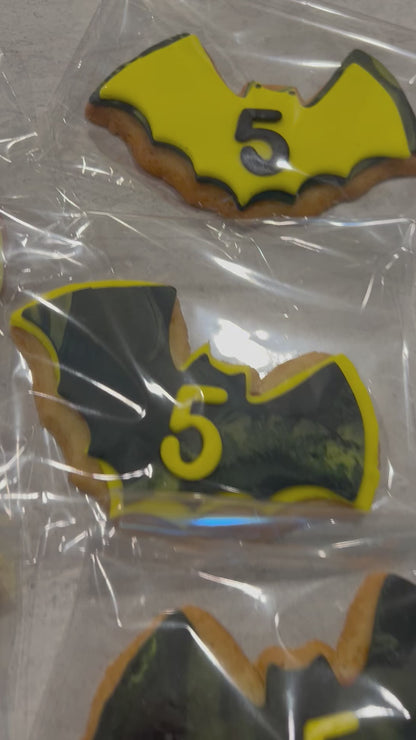 Decorate cookies
